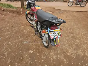 TVS HLX 125 2022 Red