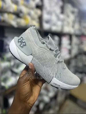 New Men's Under Armour Classic Sneakers in Stock