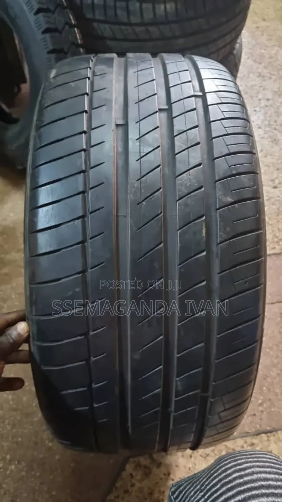 275/35r19 Practical Max Foreign Used