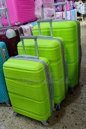 Lemo Plastic Suitcase