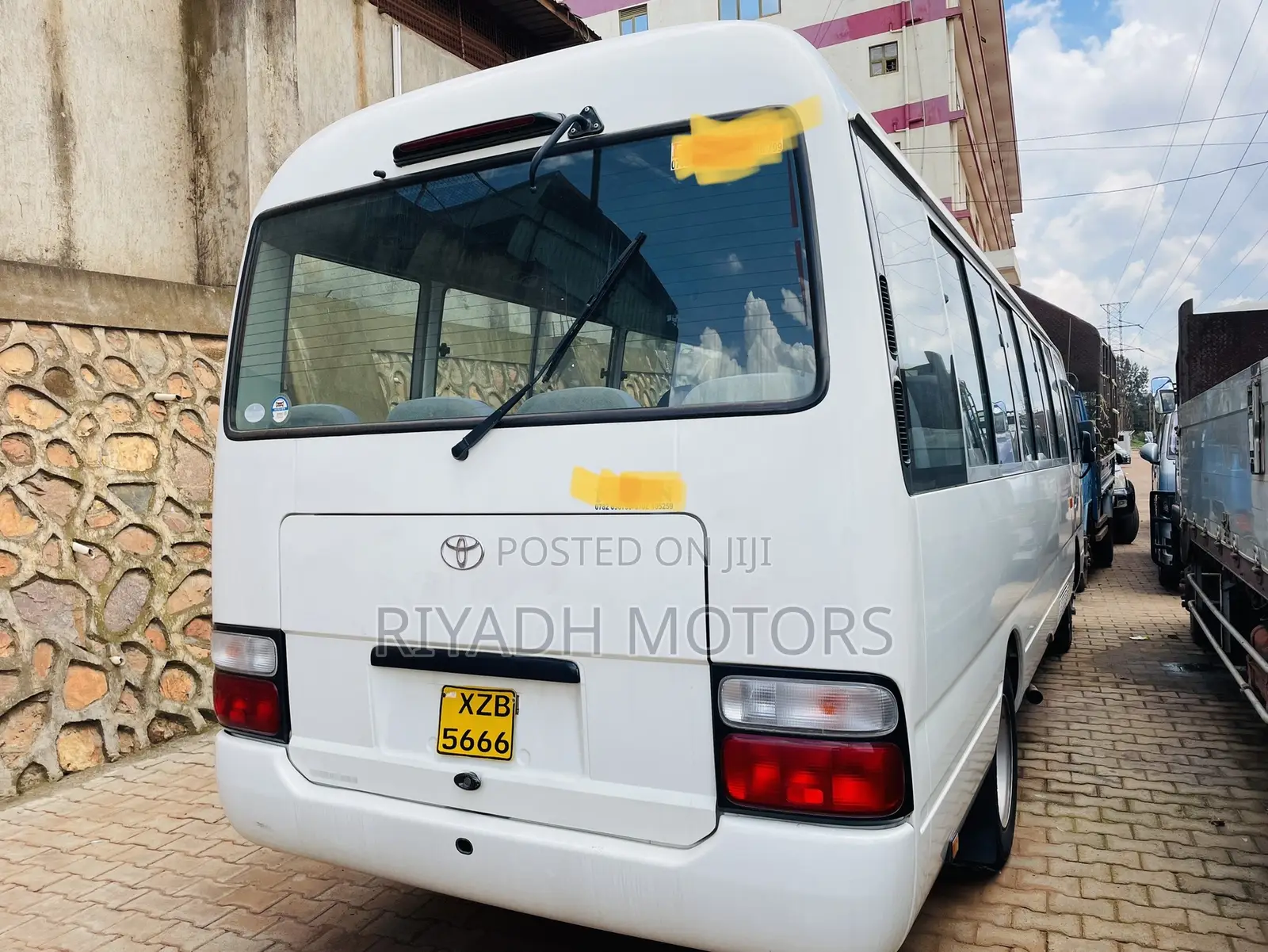 Toyota Coaster 2009 White