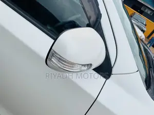Toyota IST 2010 White