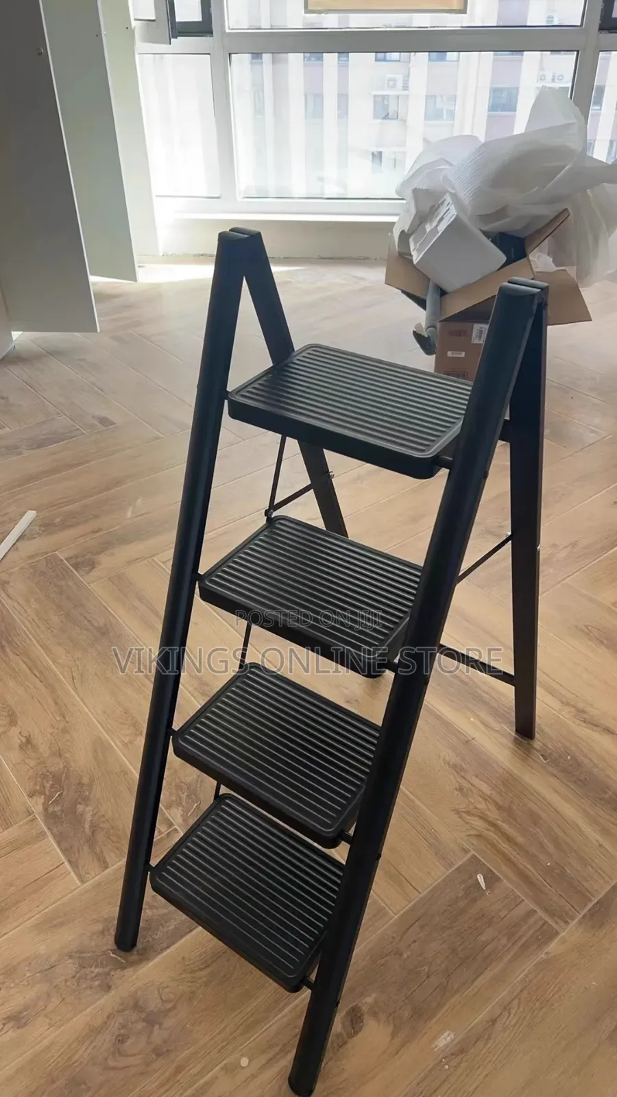 150kg Strong 4 Step Folding Ladder