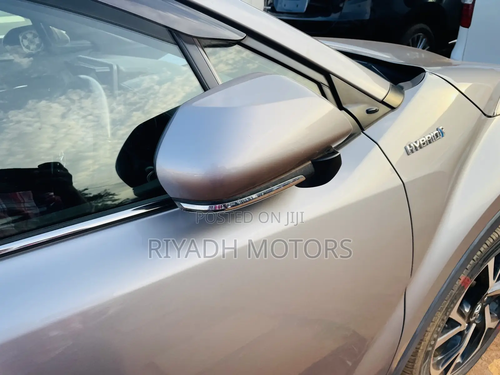 Toyota C-HR 2017 Silver