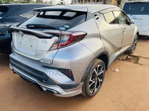 Toyota C-HR 2017 Silver