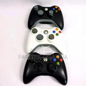 Xbox 360 Wireless Controller in Mint Condition