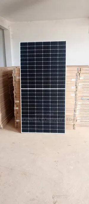 550v 24v Mono Solar Panel Charging Off Grid/Rainy Weather