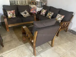Modern Mugavu Johnson Seats