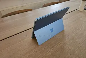 Laptop Microsoft Surface Laptop 7 4GB Intel Celeron SSD 256GB