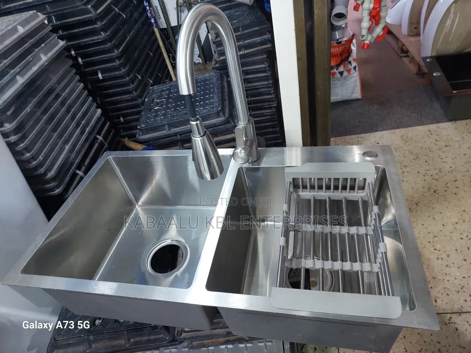 Heavy Duty Kitchen Sink Complete With Pull Out Mixer Silver