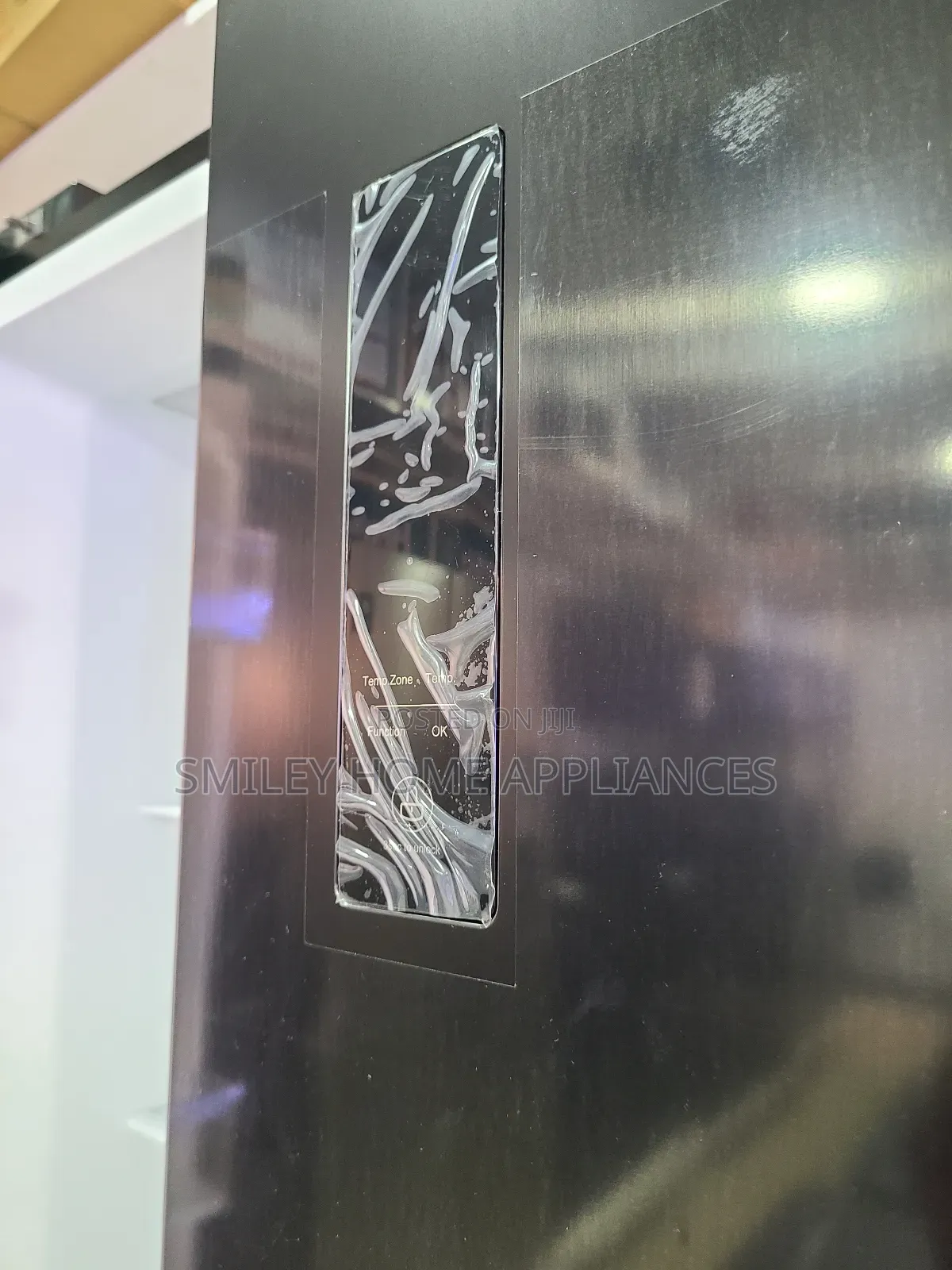 Chiq 680ltrs Side by Side Refrigerator No Frost