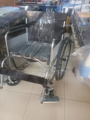 Wheelchair Normal With Pot