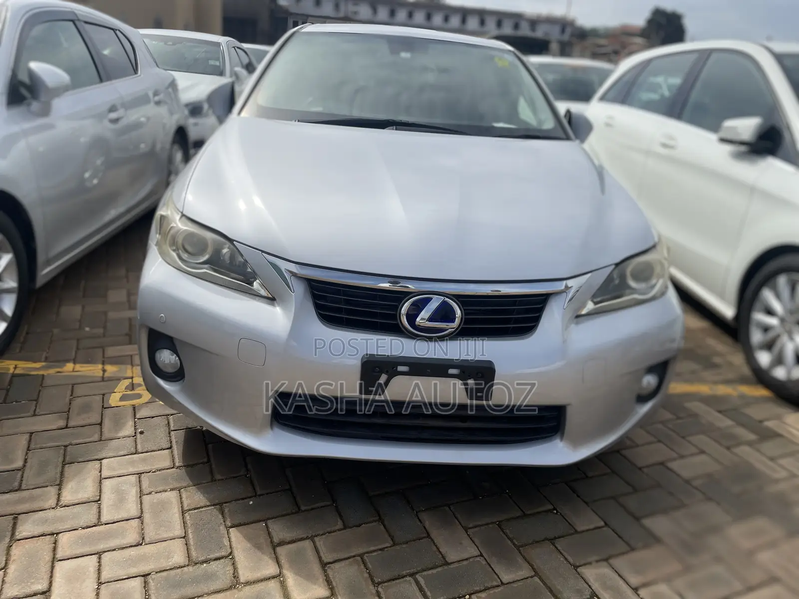 Lexus CT 2011 Silver