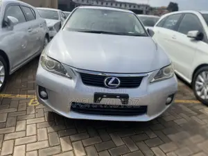 Lexus CT 2011 Silver
