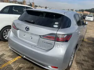 Lexus CT 2011 Silver