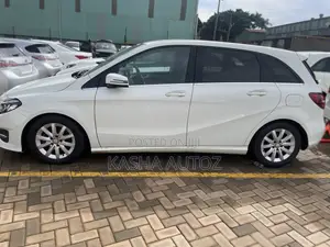 Mercedes-Benz B-Class 2013 White