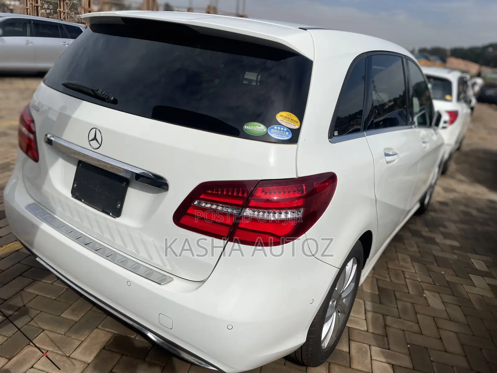 Mercedes-Benz B-Class 2013 White