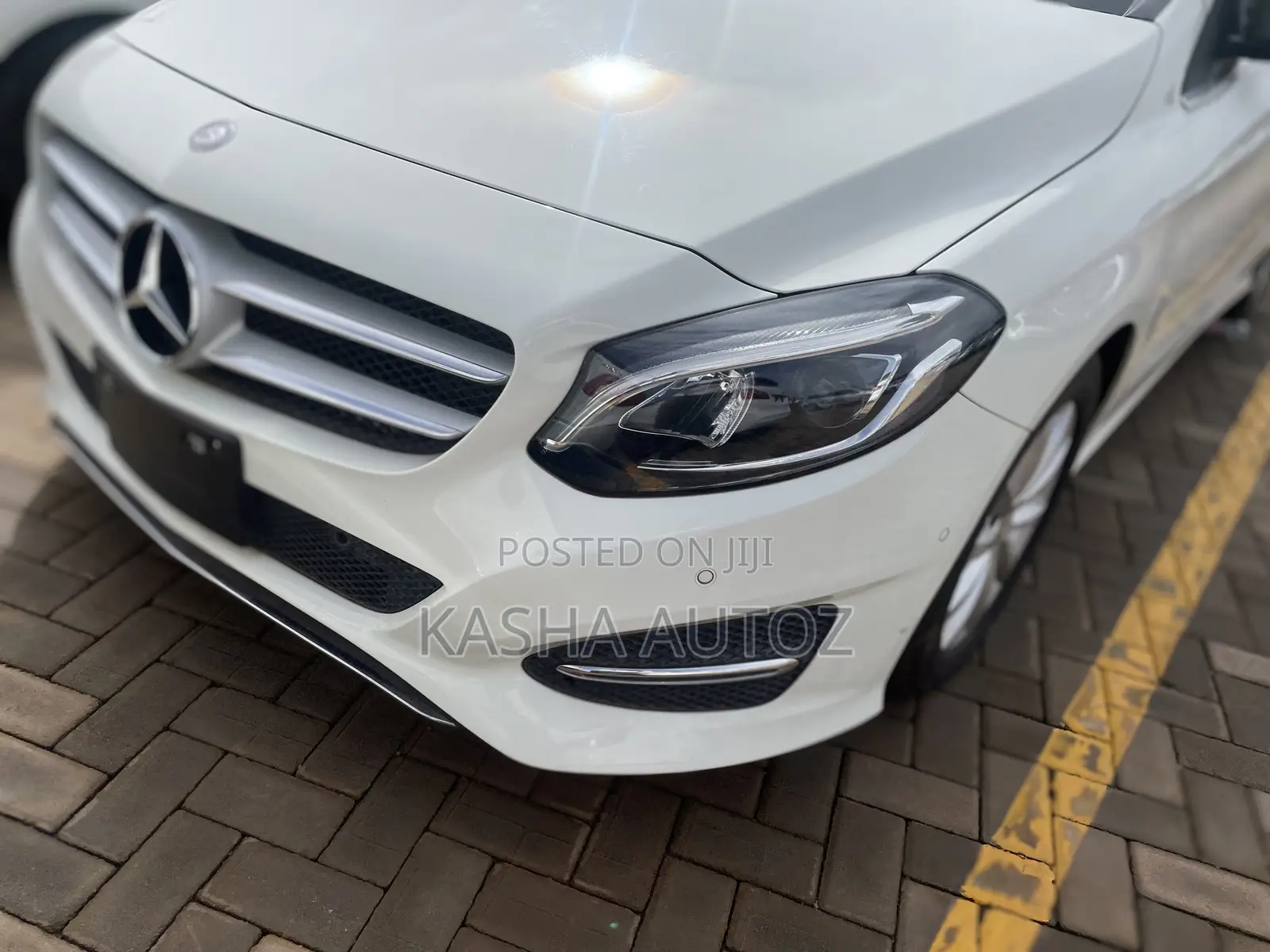 Mercedes-Benz B-Class 2013 White