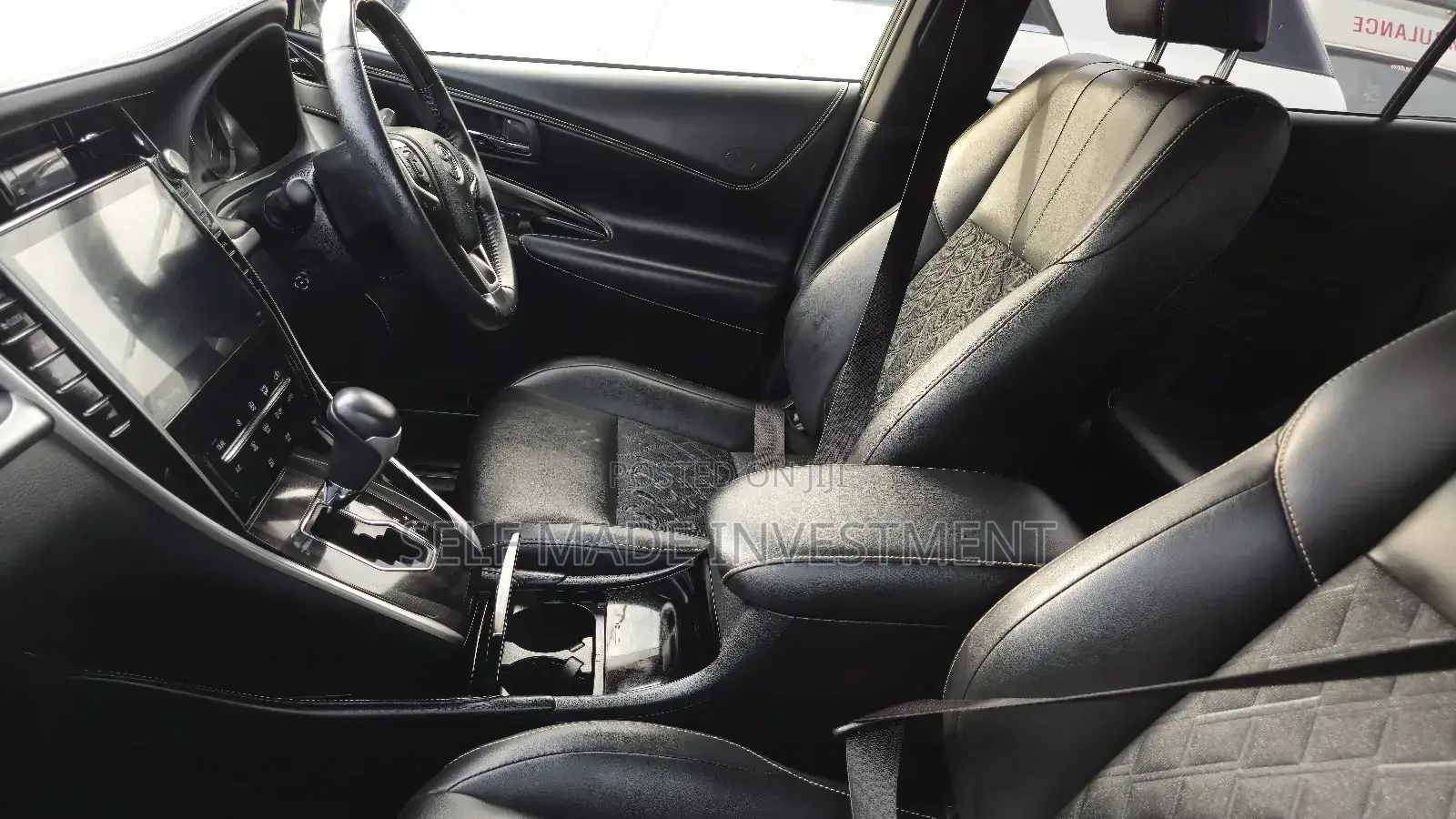 Toyota Harrier 2019 White