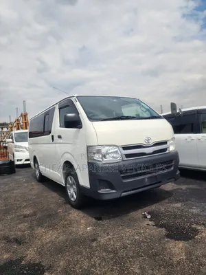 Toyota HiAce 2011 White