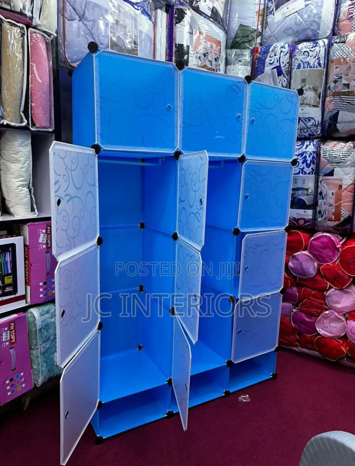 3 Columns Plastic Closet