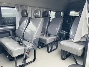 Toyota HiAce 2011 White