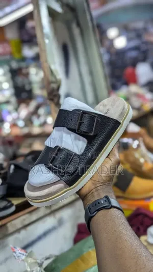 Rethink Men's Flats