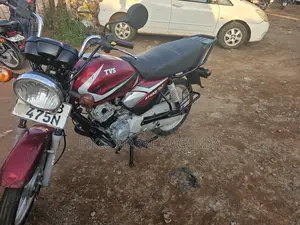 TVS HLX 125 2019 Red
