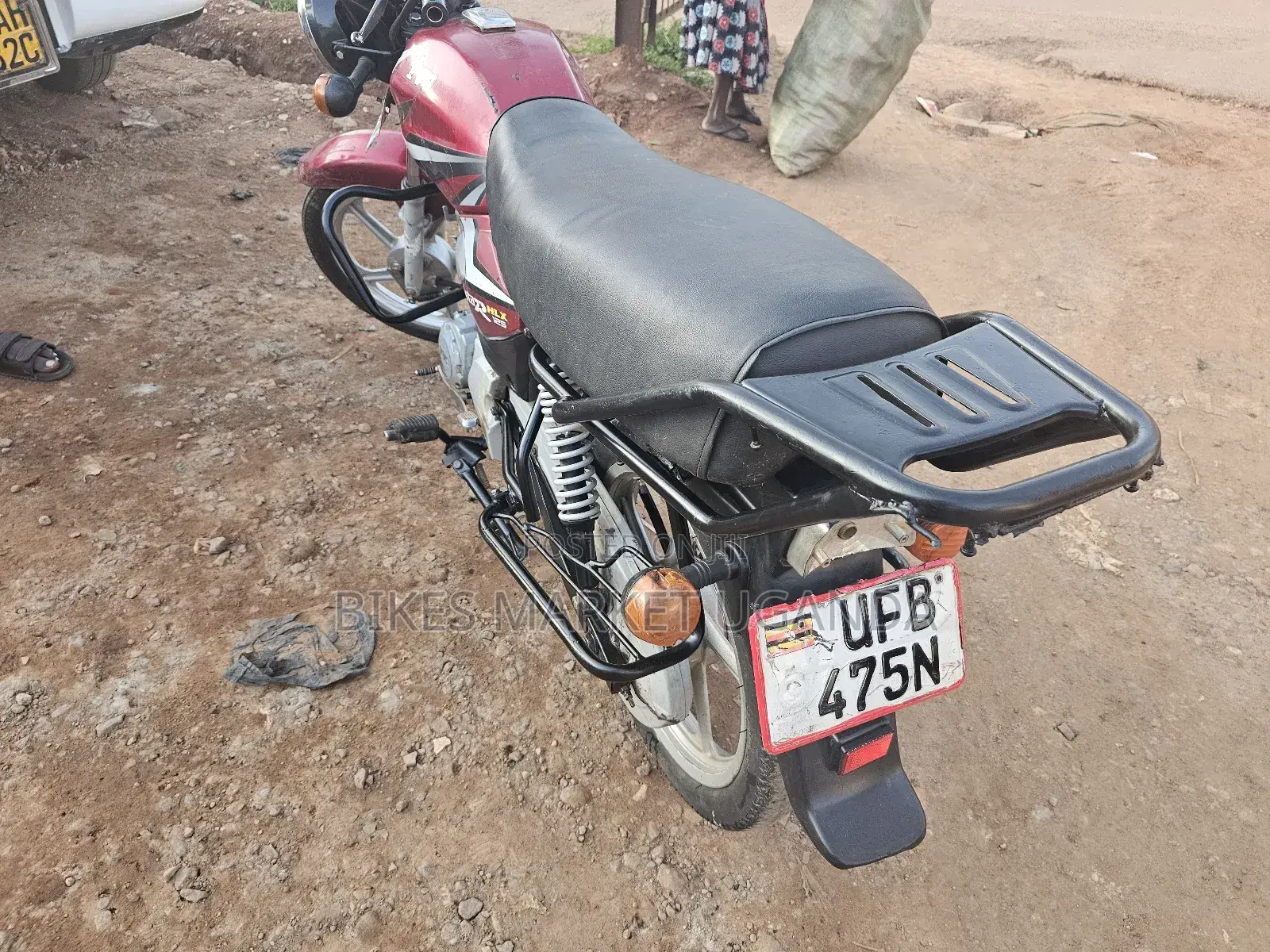 TVS HLX 125 2019 Red
