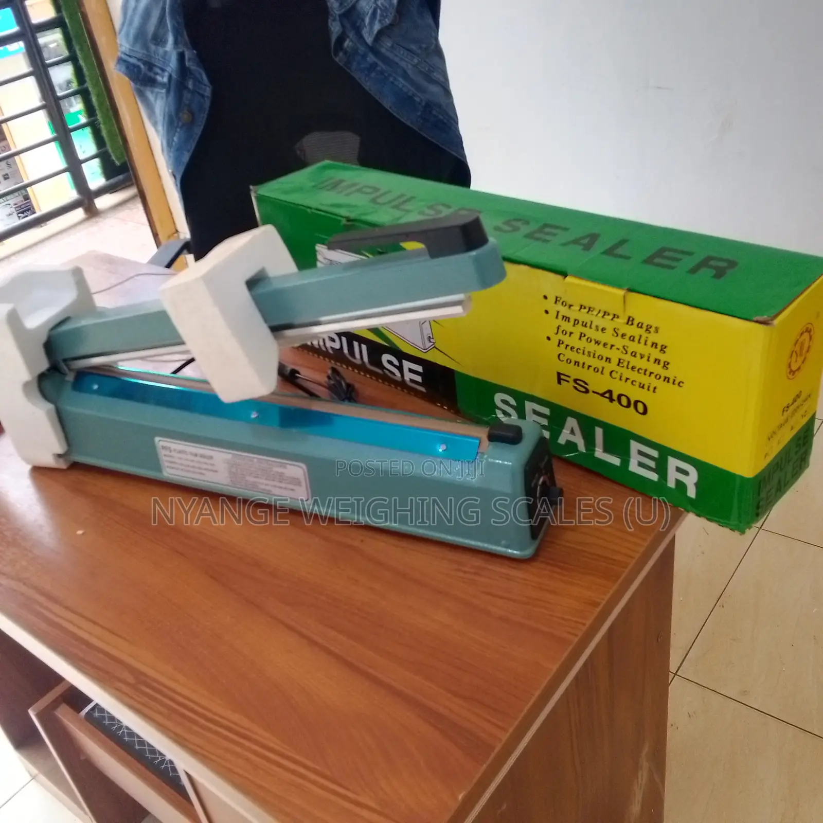 Hand Held Sealing Machine 400mm Impulse Sealing