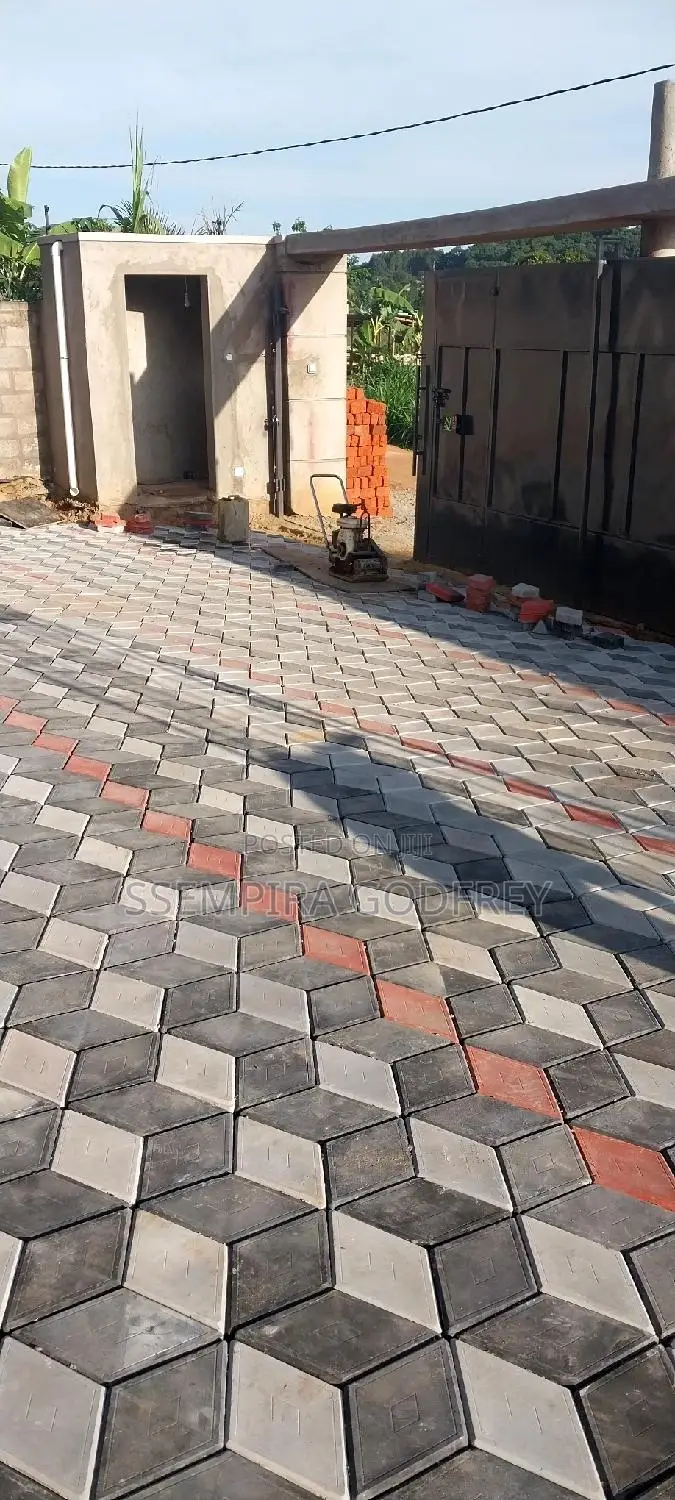 We Pave Ur Compound at Affordable Costs and Qaulity