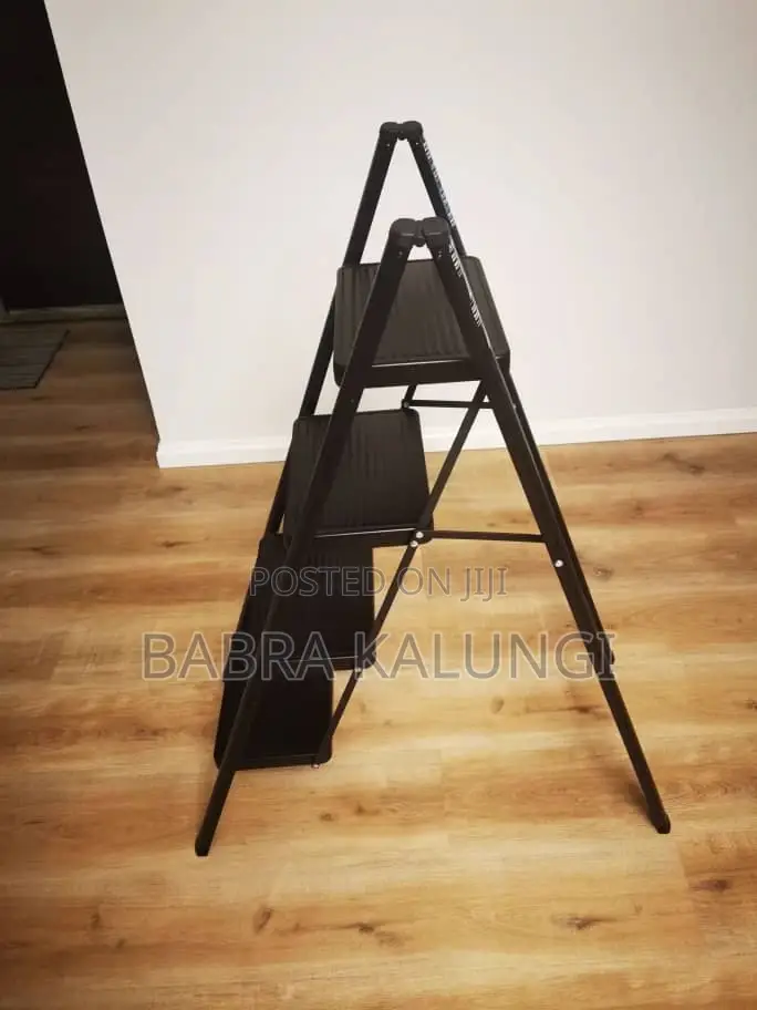 Metallic Step Ladder