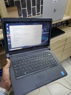 Laptop Dell Latitude E3350 8GB Intel Core I3 HDD 500GB