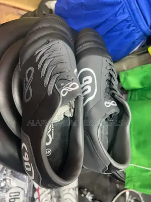 Football Boots/Shoes