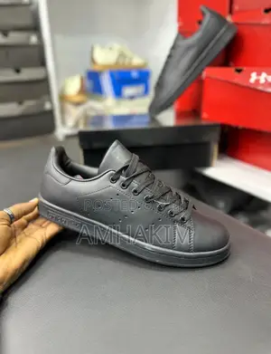 Classic Leather Adidas Stansmith Sneakers in Stock