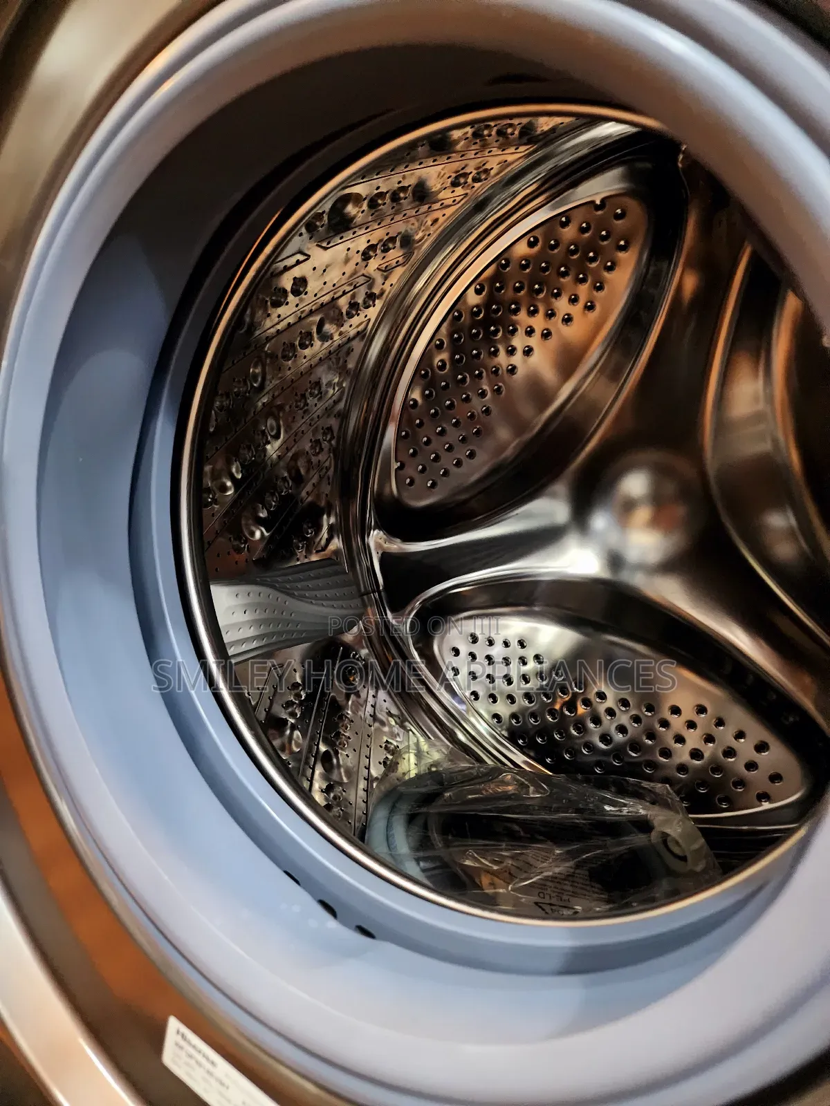 9kgs Hisense Frontloader Washing Machine at Discount