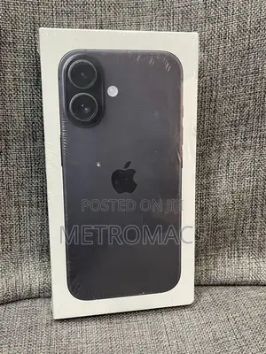 New Apple iPhone 16 128 GB Black