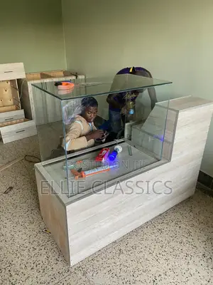 Glass Counter