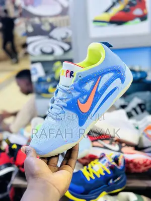 Original Nike Kevin Durant KD 15 Basketball Sneaker