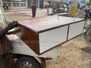 Solid Mugavu Center Table