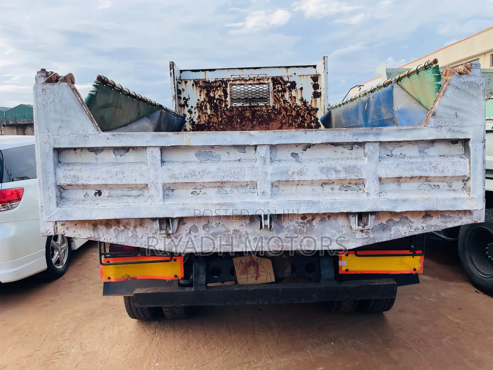 Isuzu Juston 6HE1 Engine