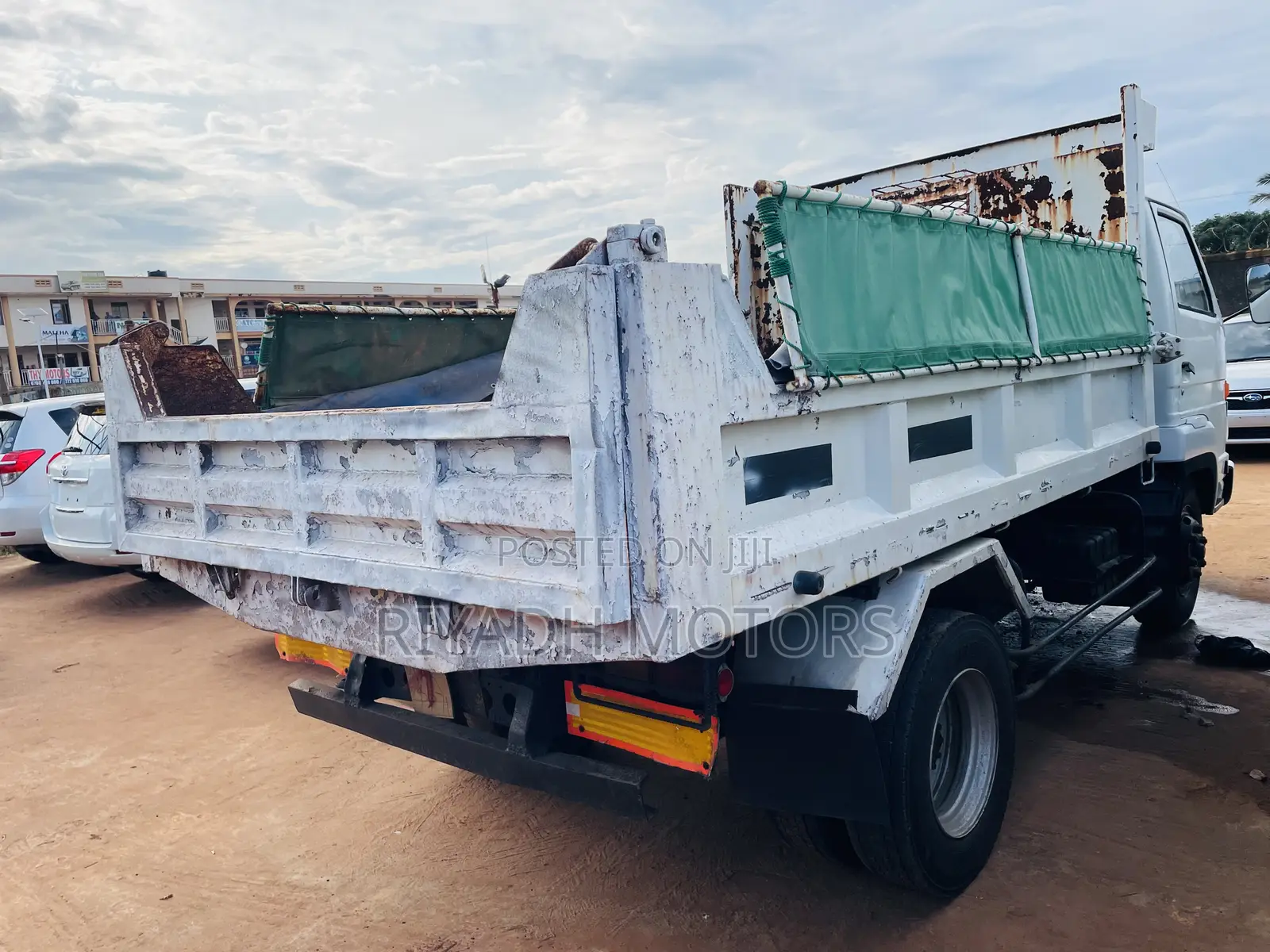 Isuzu Juston 6HE1 Engine