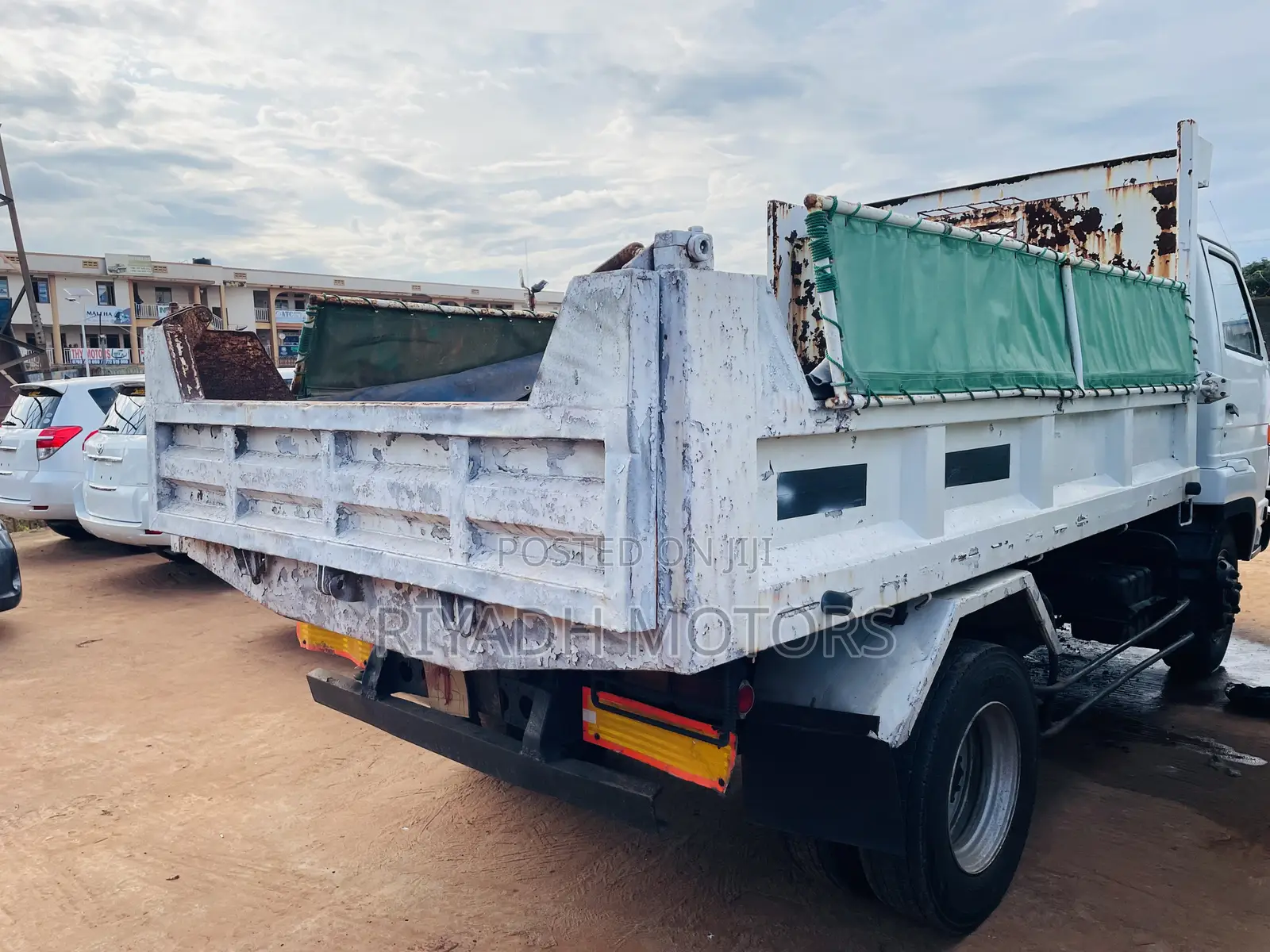 Isuzu Juston 6HE1 Engine