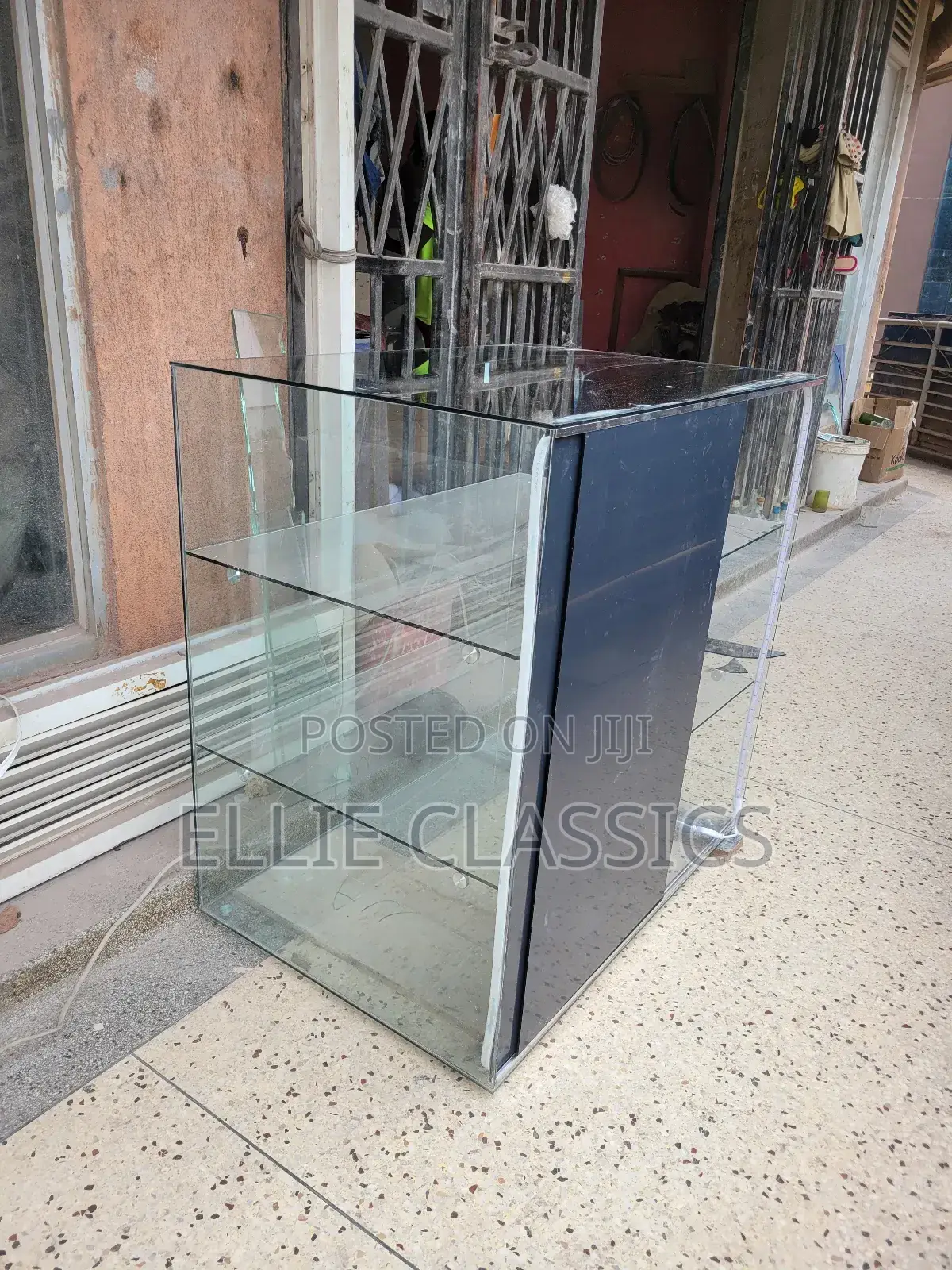 Glass Counters