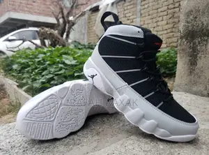 Air Jordan 9 Retro Grey/Black/White Sneakers