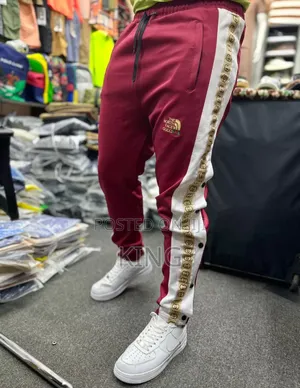Approved Main Sweaterpants
