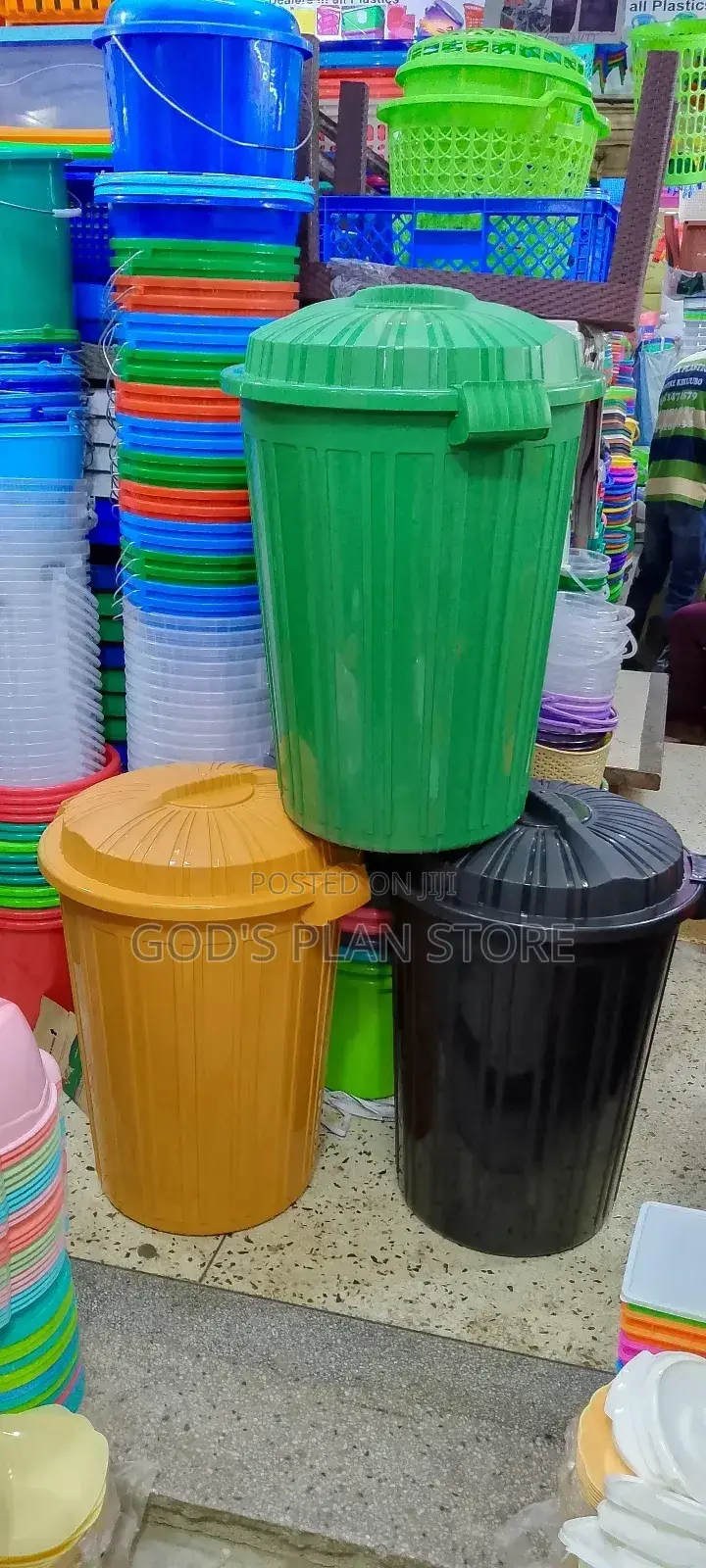 Plastic Buckets 1pc