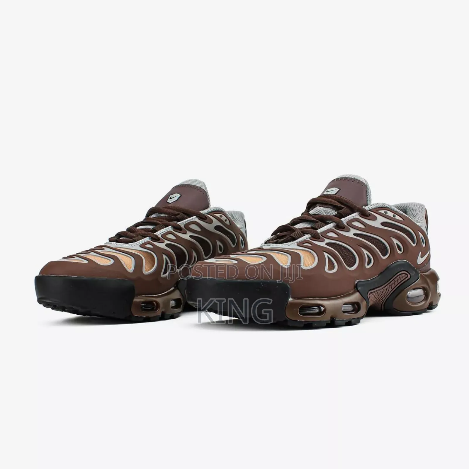 Iconic Nike Air Max Plus Drift Baroque Brown