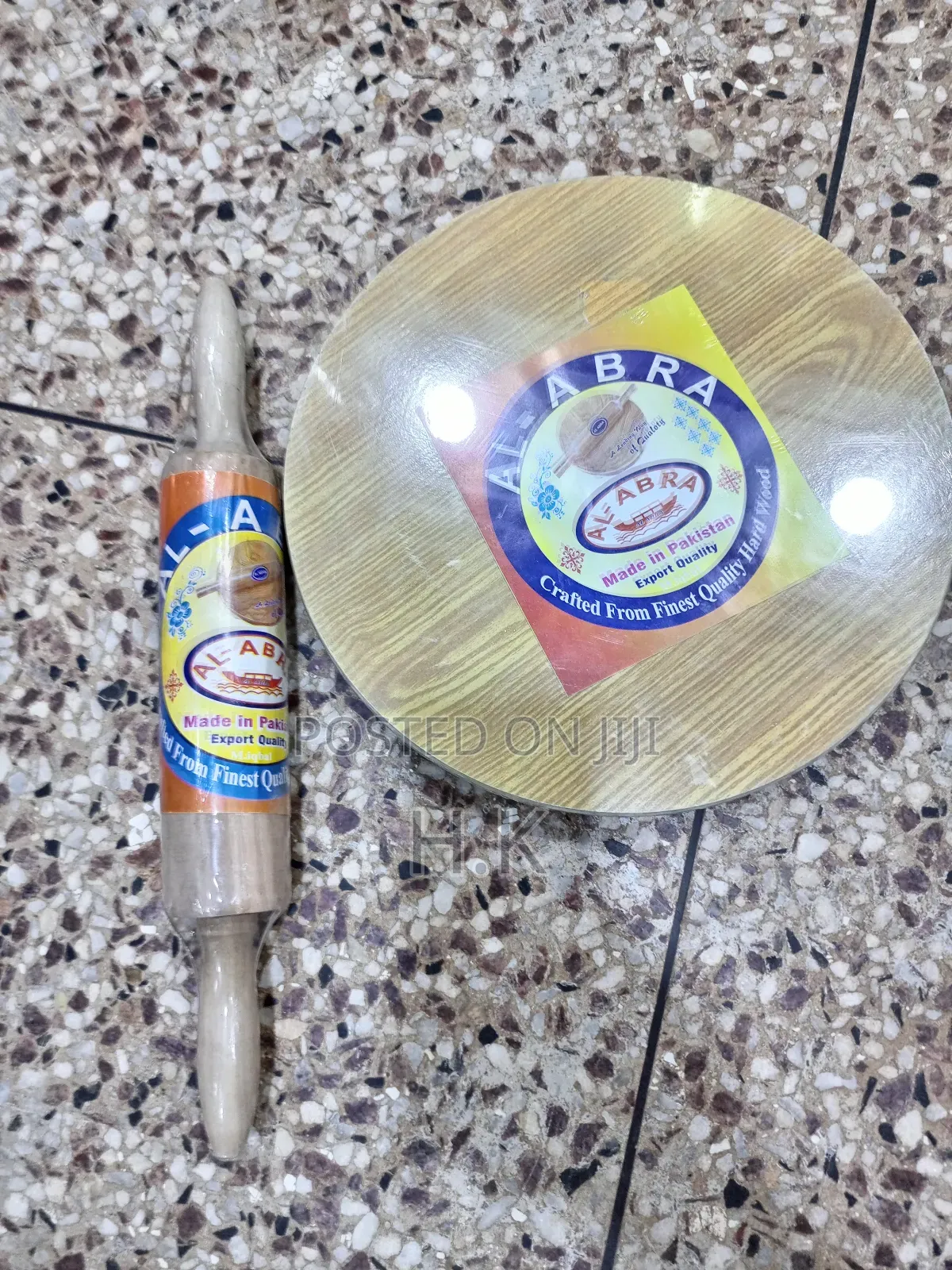 Wooden Chapati Rolling Board With Rolling Pin