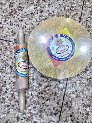 Wooden Chapati Rolling Board With Rolling Pin